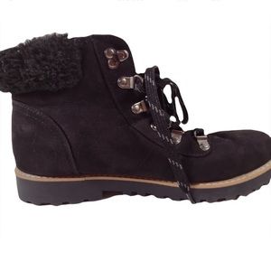 A.N.A.  Hudson Fur lined Hiking Boots size 9.5